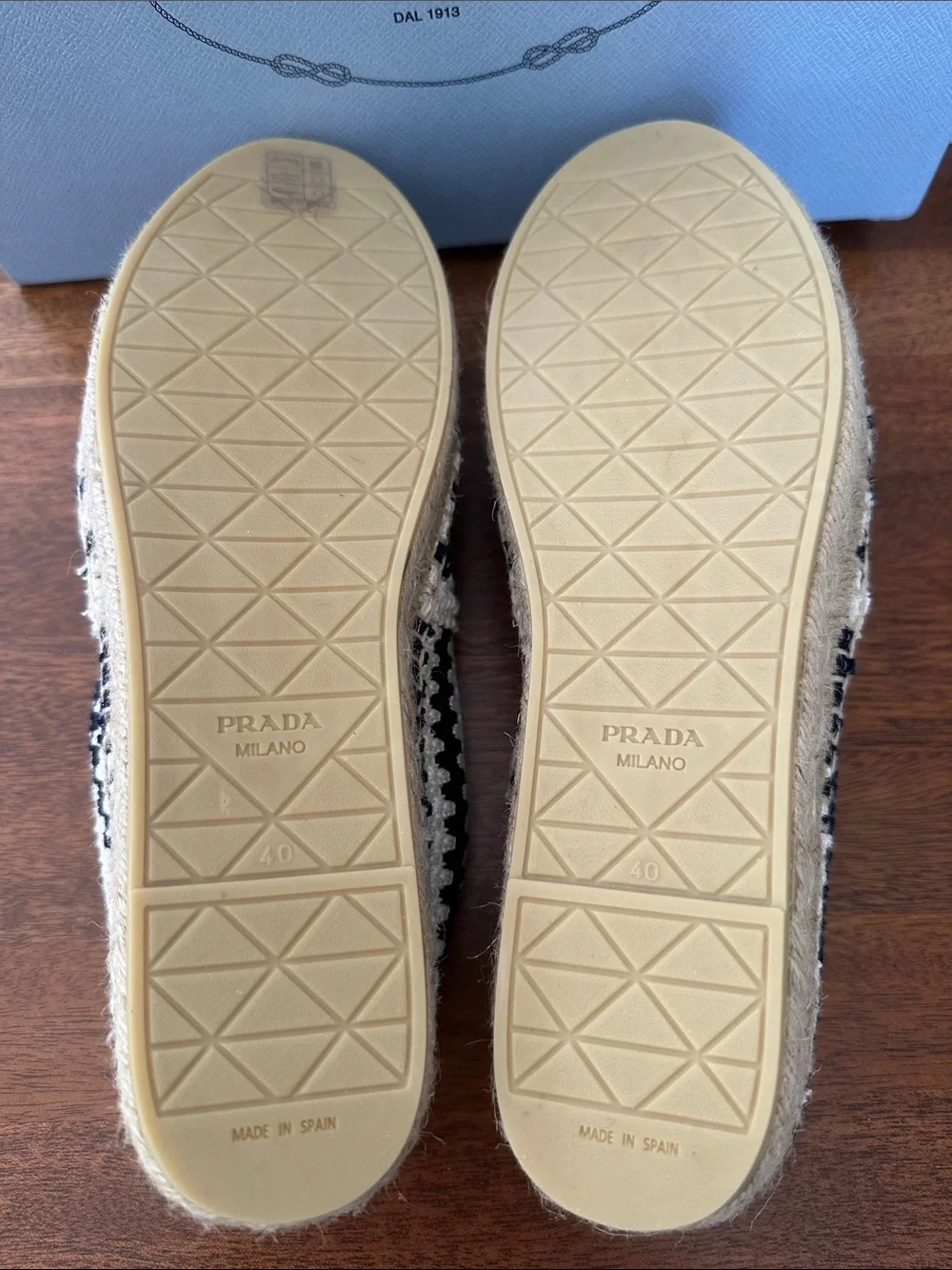 Prada Logo Triangle Blue & White Crochet Espadrilles Calzature Donna NWT